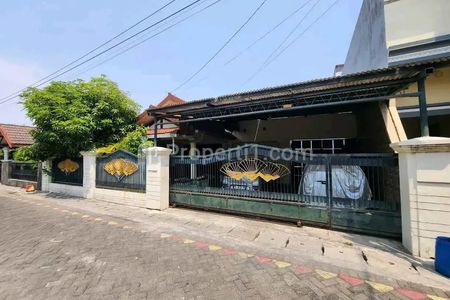 Dijual Rumah Lama Terawat di Kendangsari Tenggilis Mejoyo Surabaya Selatan
