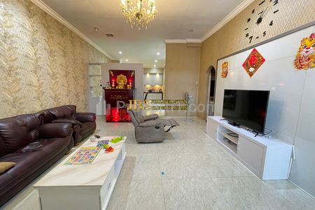 Dijual Rumah Siap Huni Lux di Komplek Cemara Hijau Jalan Metal - Medan