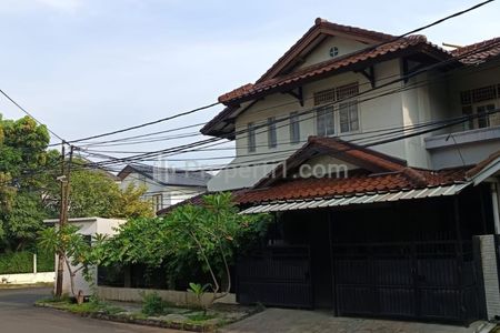 Dijual Rumah Siap Huni di Area Bintaro, Sektor 9, Tangerang Selatan