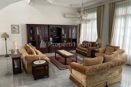 Disewakan Rumah 4 Bedroom Full Furnished