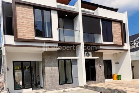 Dijual Rumah Casa Town House Cibubur Timur Jakarta