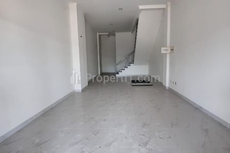 Disewakan Ruko 3,5 Lantai (3 Lantai + Rooftop) Sedayu City @ Kelapa Gading, Jakarta Utara