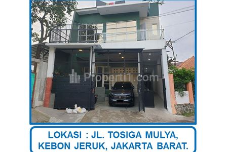 Jual Cepat Harga Spesial Rumah 3 Lantai + Rooftop + 6 Kamar Kost di Kebon Jeruk, Jakarta Barat