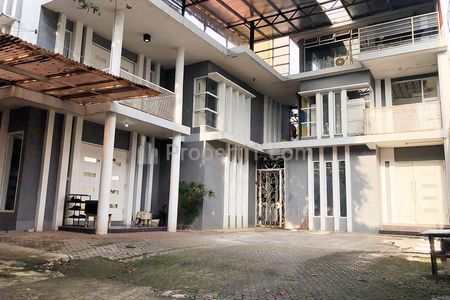 Rumah Dijual Dekat MRT Cipete, CITOS Cilandak Town Square, Lotte Mart Fatmawati