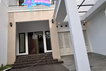 Dijual Rumah Mewah Siap Huni Pinggir Jalan Dalam Komplek di Duren Sawit Jakarta Timur