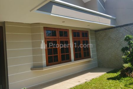 Sewa Rumah Minimal 2 Tahun, Bangunan 1,5 Lantai Siap Huni Masih Terawat di Dharmahusada Indah, Mulyorejo, Surabaya Timur