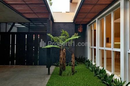 Jual Rumah Mewah di Cibolerang Dekat Kopo, Holis Bandung