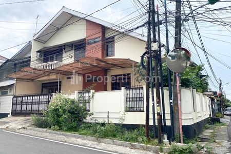 Dijual Rumah Posisi hook Siap Huni 2 Lantai di Kav DKI Pondok Kelapa Jakarta Timur