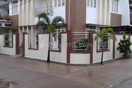 Dijual Rumah Hook Cantik Luas Lingkungan Nyaman Dekat Margahayu Raya Bandung