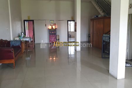 Dijual Ruko Kondisi Siap Huni di Jalan Cemara - Medan (Lokasi Strategis)
