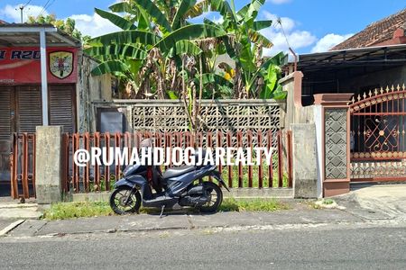 Jual Tanah Strategis Pinggir Jalan Sidorejo Ngestiharjo Yogyakarta Dekat UPY PGRI