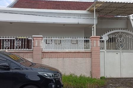 Rumah Dijual di Simolangit Surabaya
