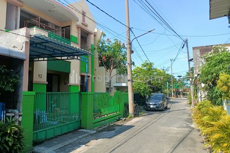 Dijual Rumah 2 Lantai di Pacar Keling Tambaksari Surabaya, 30 Meter ke Jalan Raya Dekat Kampus Unair Widya Mandala Muhamadiyah Karang Menjangan