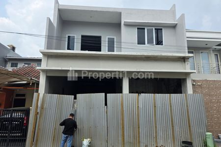 Dijual Rumah Hitung Tanah di Kawasan Elite Dharmahusada Mas Surabaya Timur