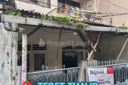 Dijual Rumah di Tebet Timur, Jakarta Selatan - Lokasi Strategis Akses Jalan 1 Mobil