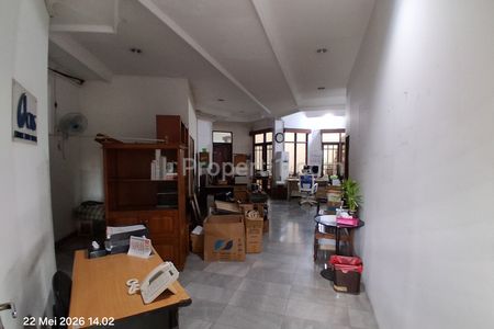 Sewa Rumah Bisa Kantor 5 KT, Dua Lantai, Depan Taman, Parkir Mobil 4 di Area Cikajang, Senopati, SCBD, Suryo, Gunawarman, Kebayoran Baru, Jaksel
