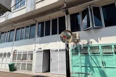 Disewakan Murah Rumah Bagus LT 24 m2 di Rawasari, Jakarta Pusat