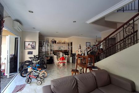 Dijual Rumah 2 Lantai di The Green BSD