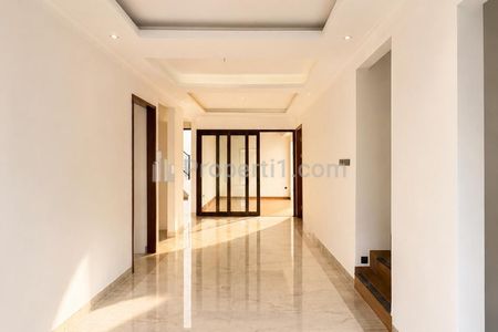 Jual Rumah Brand New di Cluster Bintaro Sektor 9, Tangerang Selatan - 4+1 Kamar Tidur