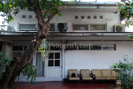 FOR SALE LOW FLOOR PERMANENT HOUSE
