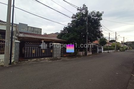 Dijual Rumah Bagus Klasik di Jalan Gudang Peluru Raya Jakarta Selatan