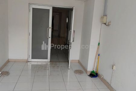 Disewakan Kios Lantai 2 Dalam Apartemen Cocok untuk Usaha Fotocopy, Kelontong di Kelapa Gading, Jakarta Utara