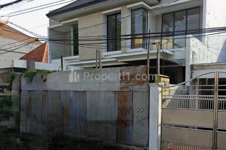 Disewakan Rumah Baru Gress Dekat Grand City Mall - Jalan Residen Sudirman Surabaya - Modern 2 Lantai Cocok Buat Segala Usaha, Rumah Tinggal