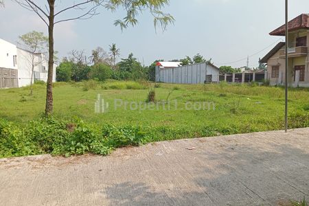 Jual Tanah Dekat Kampus UJB Trihanggo Gamping Sleman Dekat RS UGM dan Kampus UTY Kronggahan Timur Jl. Kabupaten Jambon
