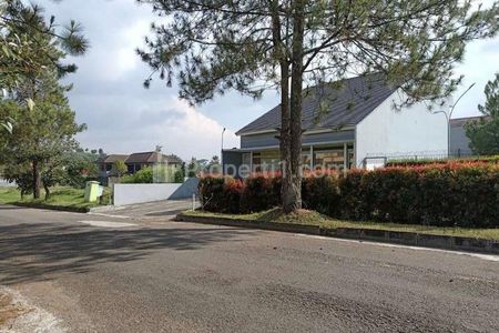 Jual Rumah Villa Luas Harga Murah di Sersan Bajuri Sayap Setiabudi - Lembang Bandung Utara