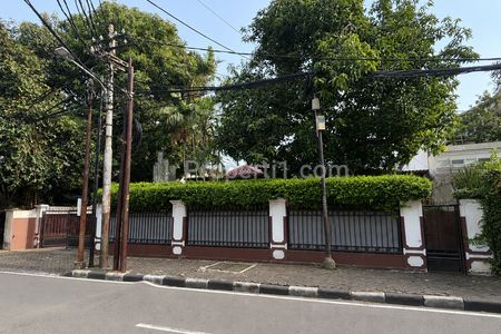 Dijual Rumah Dekat Taman di Jalan Sukabumi Menteng Jakarta Pusat