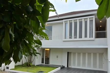 Dijual Rumah Baru Furnished Tinggal Bawa Koper Harga Termurah Lokasi Strategis di Manyar Surabaya, Dekat Galaxy Mall, Unair, Untag  dan Banyak Sekolah