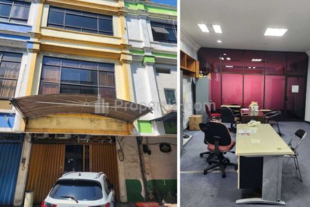 Disewakan Ruko 3 Lantai Rungkut Megah Raya Rungkut MERR Komplek Pertokoan Surabaya Timur REV.A522