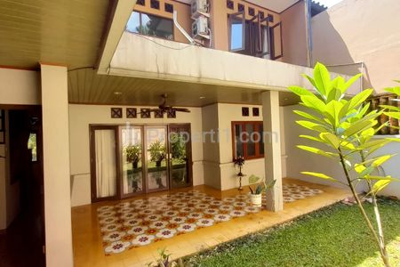 Disewakan Rumah Cantik Dekat Sekolah Labschool Cirendeu
