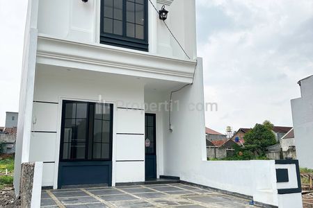 Dijual Rumah Strategis Dekat Stasiun dan Terminal di Ciracas, Jakarta Timur