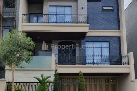 Dijual Rumah 2 Lantai Baru Siap Huni Full Furnished di North Emerald Mansion