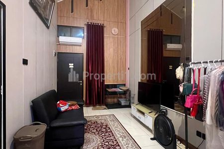 Dijual Cepat Rumah Semi Furnished Full Renovasi di Green Ara Cluster Ebony Bekasi