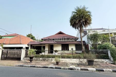 Dijual Rumah 2 Lantai di Jalan Tegal Menteng Jakarta Pusat