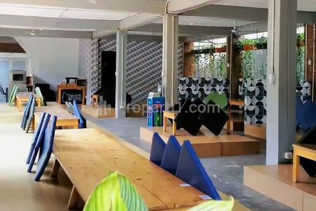 Dijual Resto & Foodcourt Aktif di Jalan Raya Condet Jakarta Timur, LT 4.350 m²