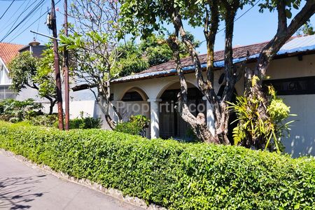 Tampak depan