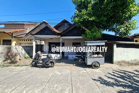 Jual Tanah Strategis Bonus Bangunan di Jl. Kaliurang km 4,5 Yogyakarta Dekat UGM, UNY, Pakuwon