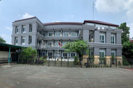 Dijual Gedung Sekolah 3 Lantai di Medan Satria Bekasi