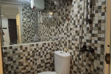 Disewakan Apartemen Green Pramuka City Tower Chrysant Lantai 7 Tipe 2 BR Furnished