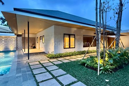 Jual Rumah di Kebayoran Baru, Jakarta Selatan Dekat SCBD - 4+3 Kamar Tidur, Ada Kolam Renang