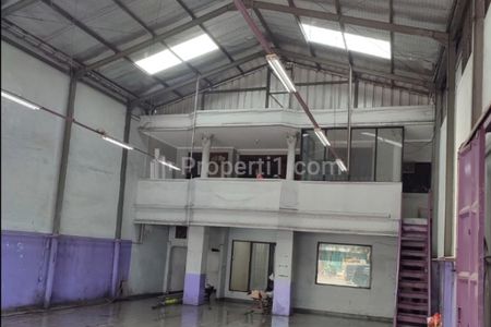 Dijual Gudang Cocok Buat Gudang Logistik Workshop dan Showroom di Jalan Raya Sultan Agung Bekasi