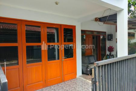 Jual Rumah Hitung Tanah Saja, Bangunan Rumahnya Bonus, Lokasi di Margahayu Raya Metro Bandung