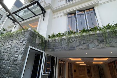 Dijual Rumah di Jl.Panglima Polim, Kebayoran Baru, Jakarta Selatan