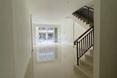 Disewakan Ruko 3 Lantai Unfurnished Siap Huni di Pagedangan BSD, Tangerang Selatan