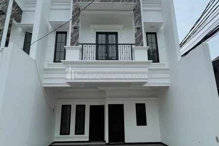 Dijual Rumah Baru 2.5 Lantai Dalam Cluster di Kebagusan Jakarta Selatan