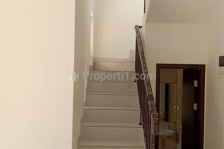 Disewakan Rumah 2 Lantai dengan 3 Kamar di Lavon Swan City Cikupa Tangerang
