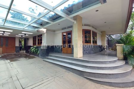 Tampak Muka